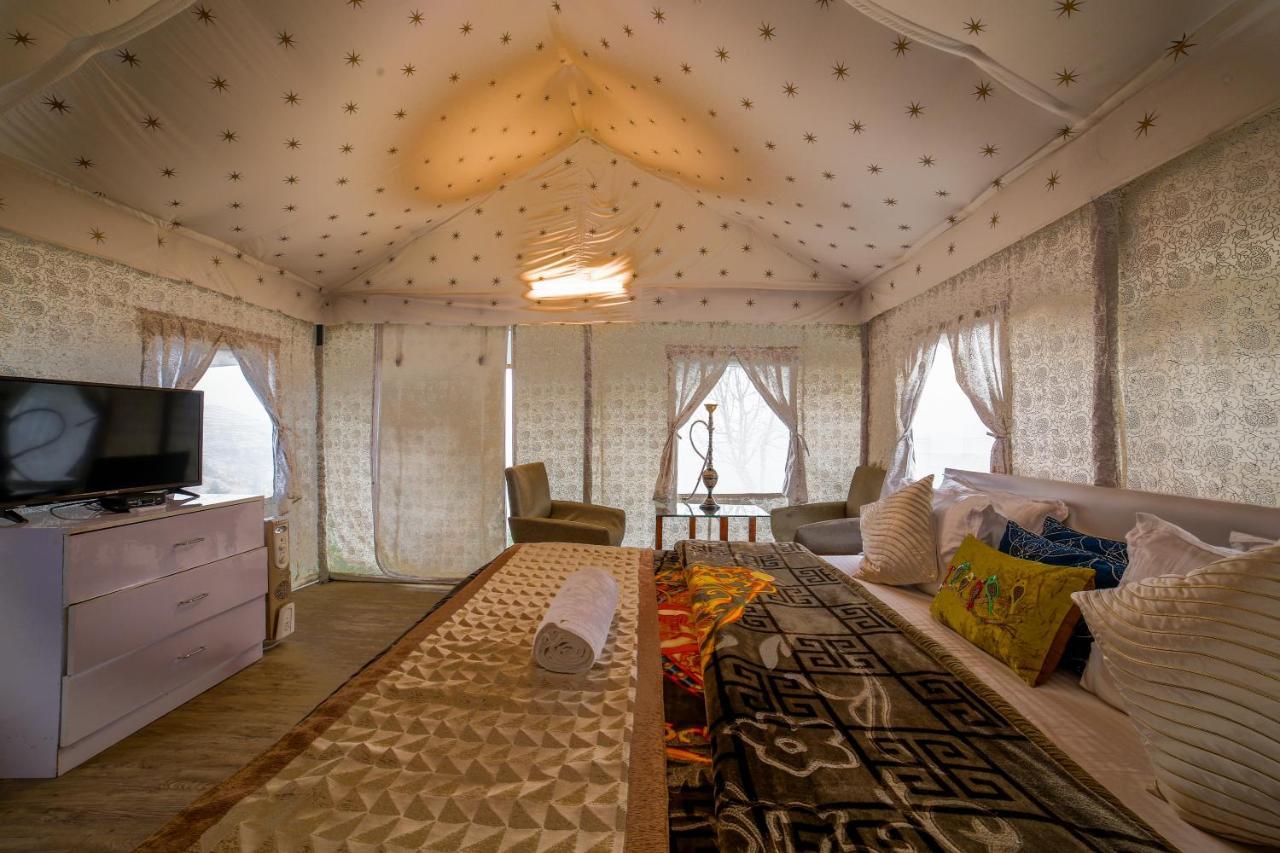 Bed and Breakfast Dawn N Dusk Glamping Tents With Quintessential Valley View Chail Exteriér fotografie